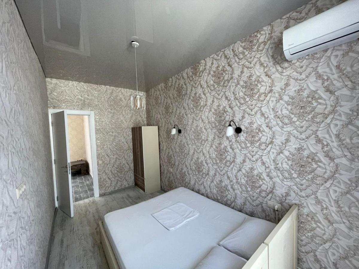 Центр Города Батуми Apartment Rustaveli 13 Bagian luar foto