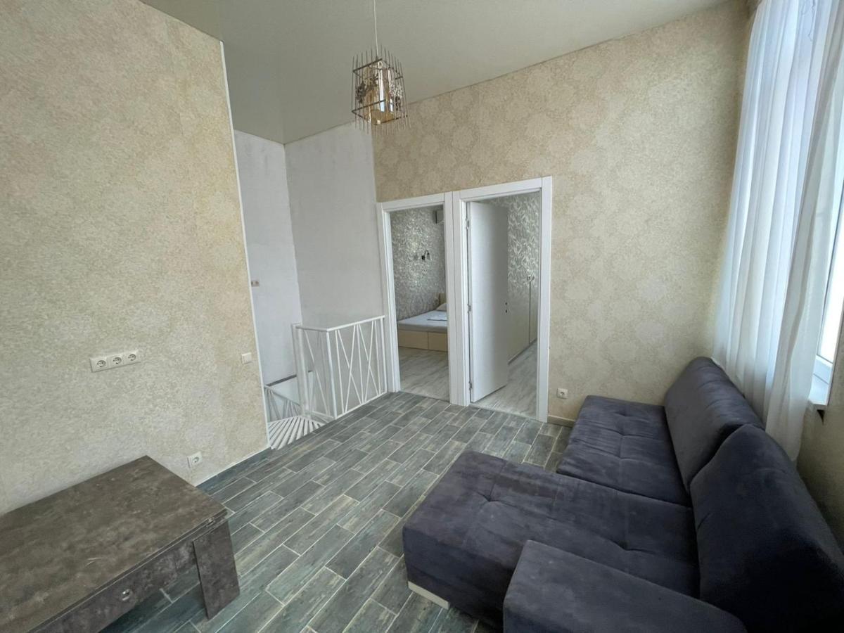 Центр Города Батуми Apartment Rustaveli 13 Bagian luar foto