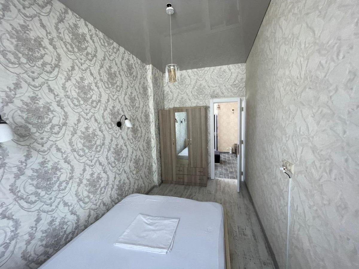 Центр Города Батуми Apartment Rustaveli 13 Bagian luar foto