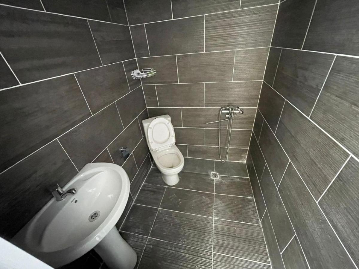 Центр Города Батуми Apartment Rustaveli 13 Bagian luar foto