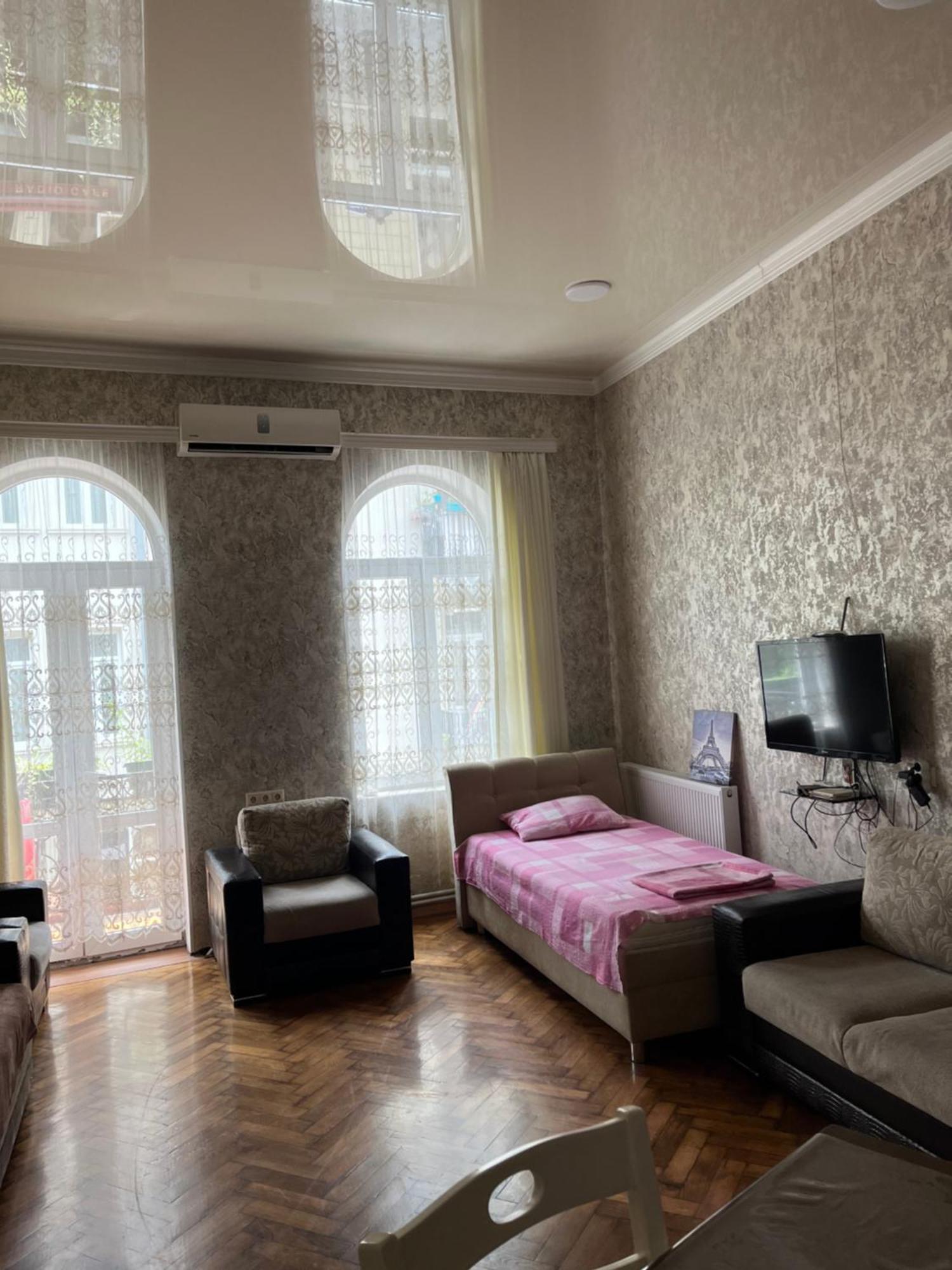Центр Города Батуми Apartment Rustaveli 13 Bagian luar foto